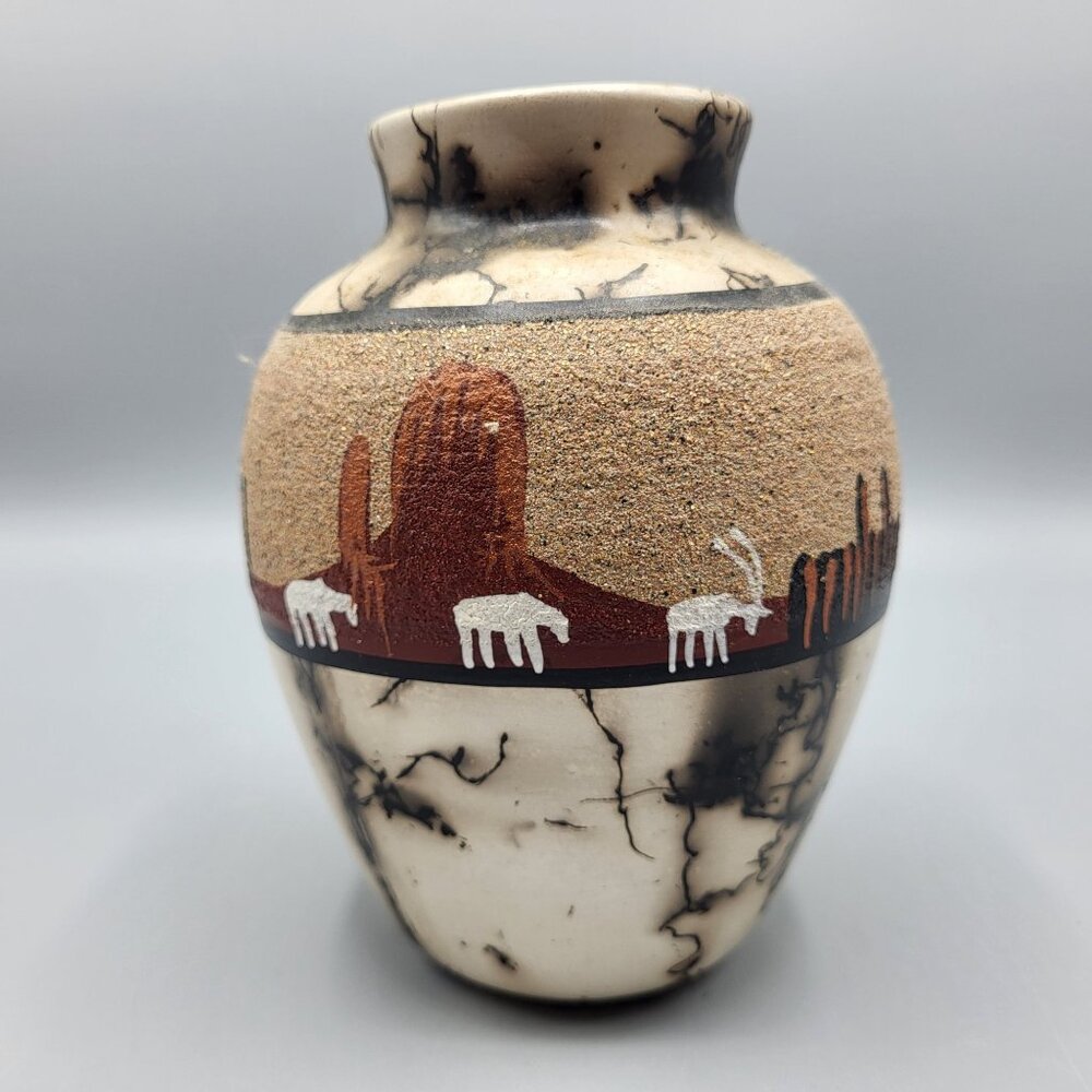 Signed Horse Hair Pottery Handcrafted Native American Vase Desert Scene Animals